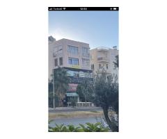 Ana caddede muayenehaneye uygun 200 m2 4+1