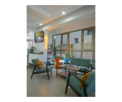 KADIN DİŞ HEKİMİ